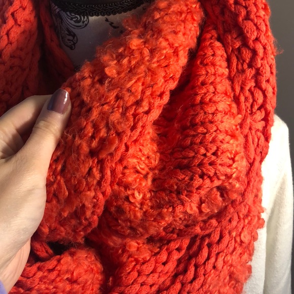 LOFT Infinity Scarf - Picture 2 of 2